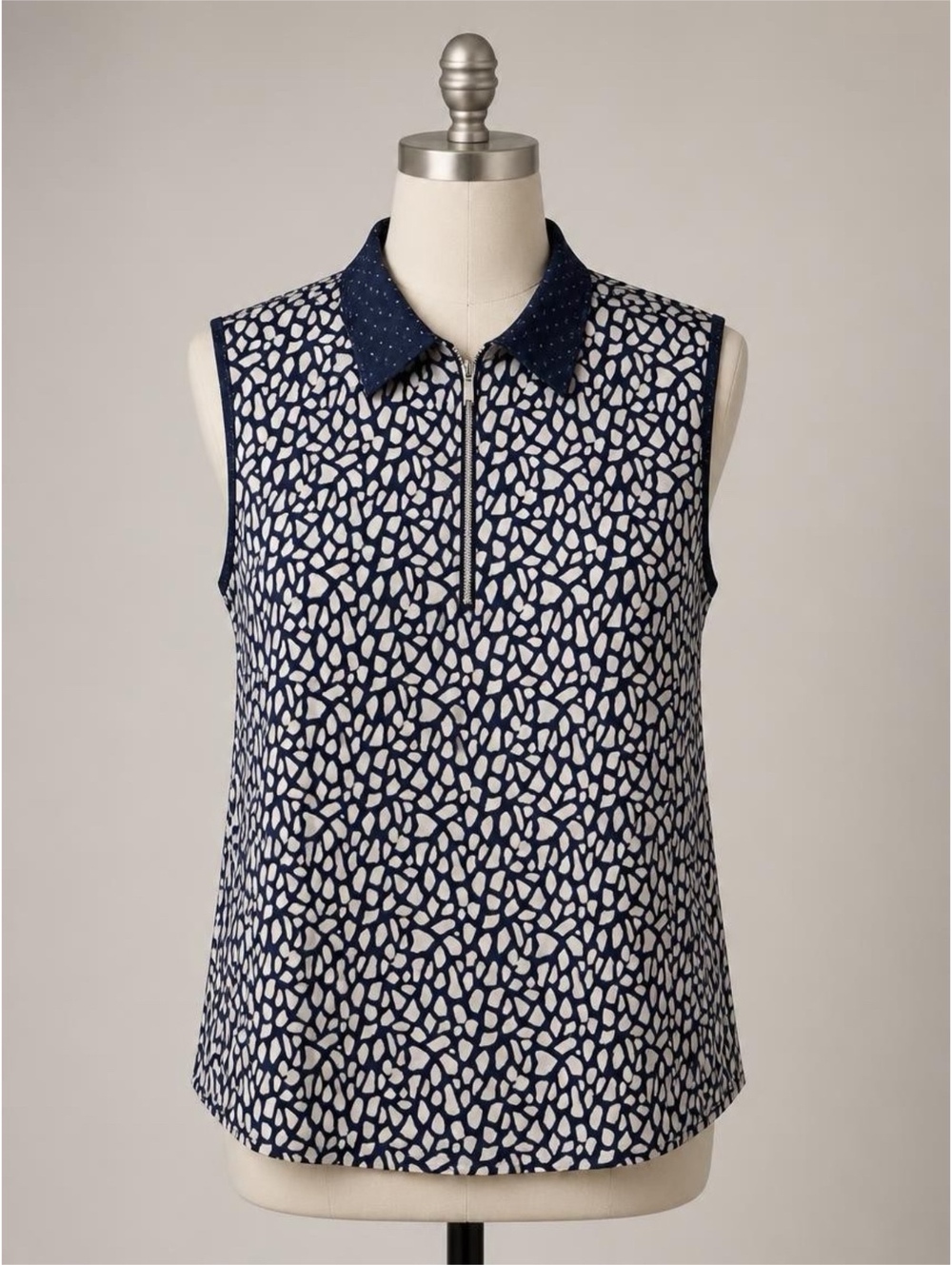 Lady Hagen Sleeveless Golf Polo Top with Zip Collar in Navy White Pattern XL